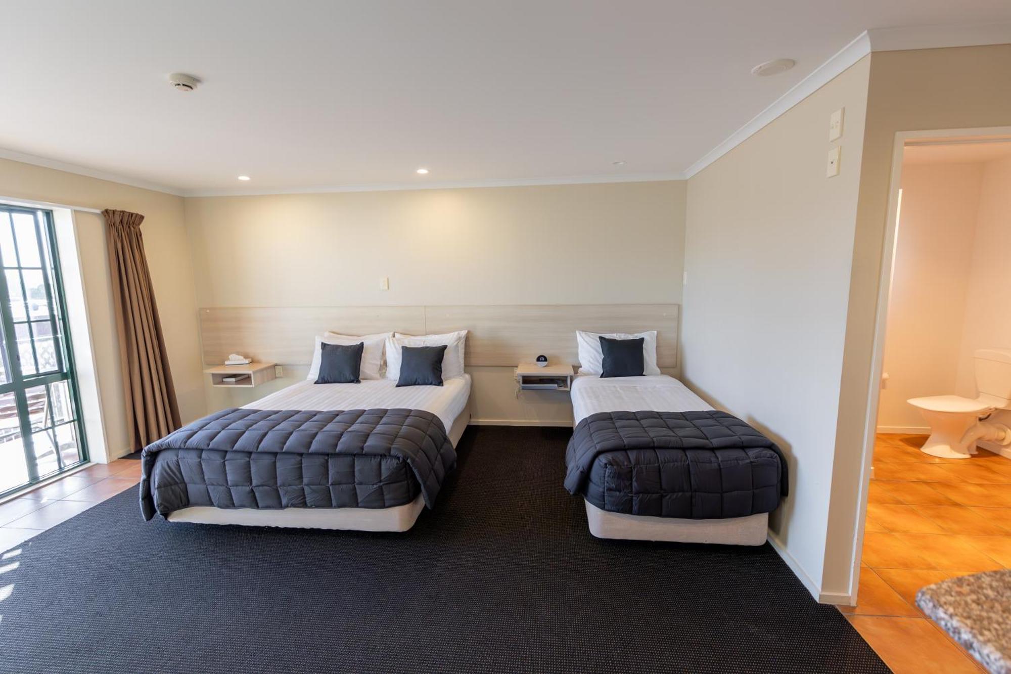 Lobster Inn Motel Kaikoura Bagian luar foto