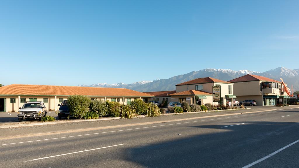Lobster Inn Motel Kaikoura Bagian luar foto