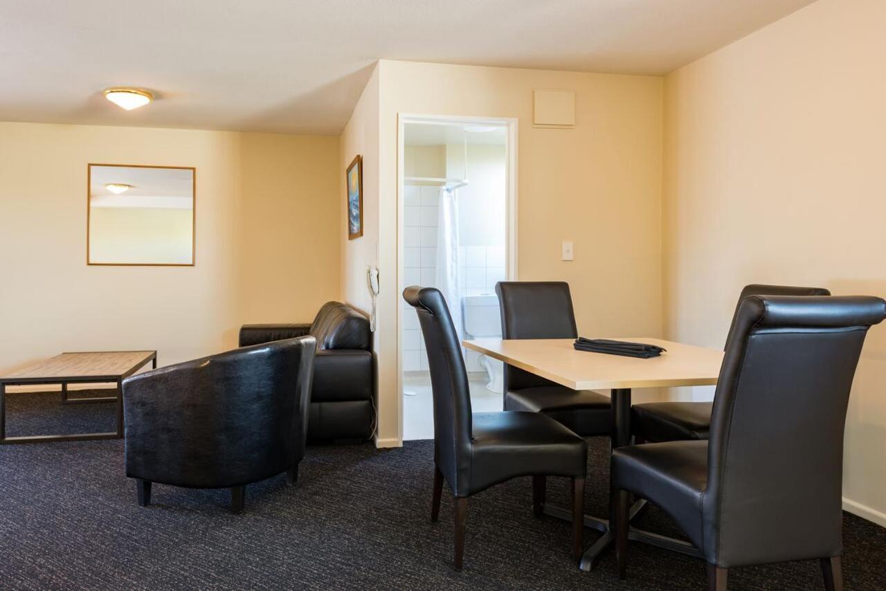 Lobster Inn Motel Kaikoura Bagian luar foto