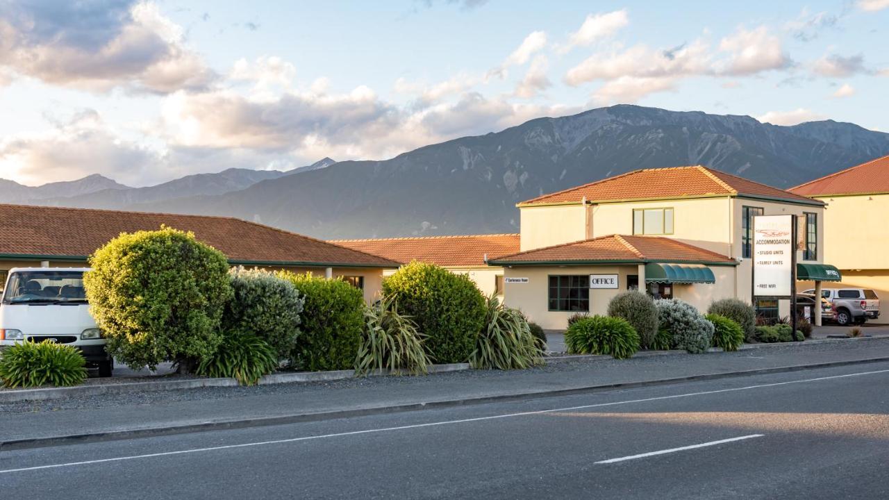 Lobster Inn Motel Kaikoura Bagian luar foto